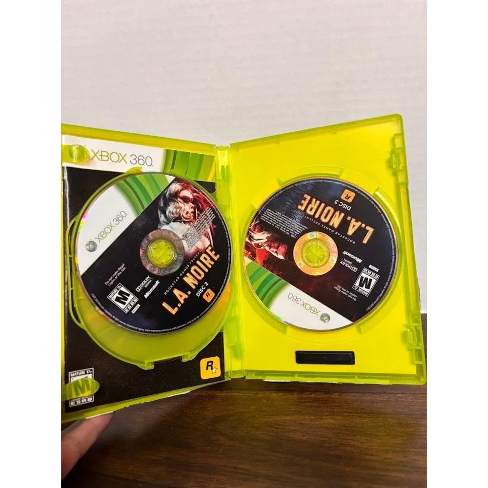 LA Noire Xbox 360 Rockstar Games 3 Disc Set with Manual and DLC Insert